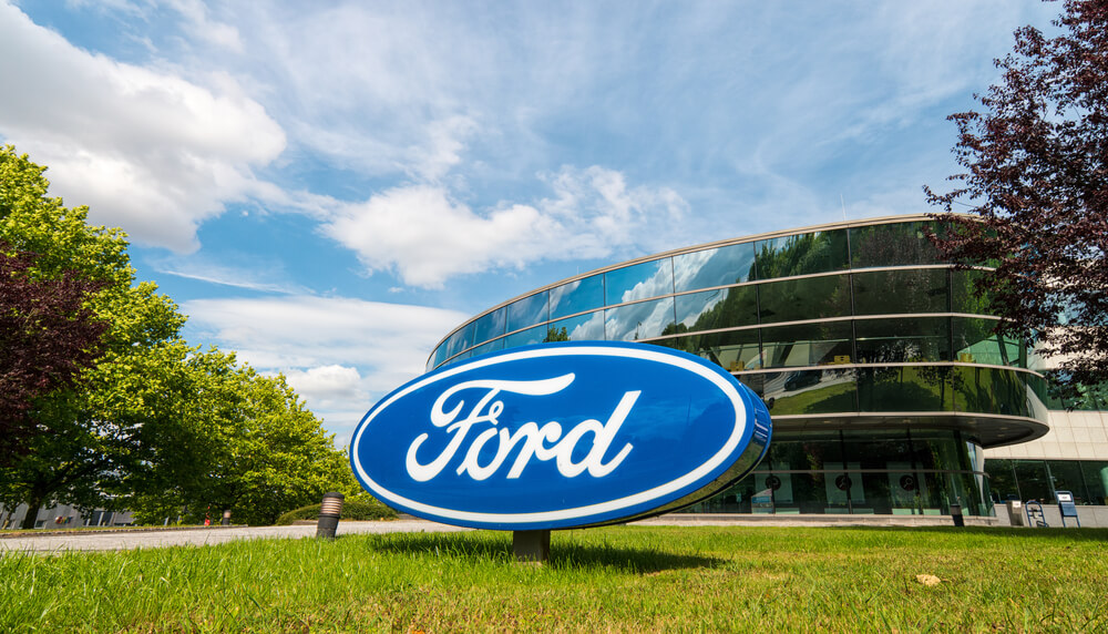Ford Stocks Rise as it Tops $100 Billion Market Cap