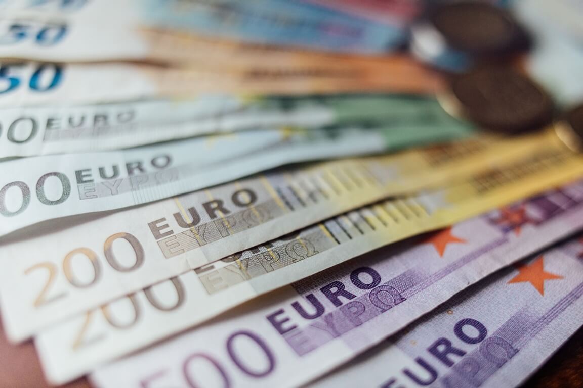 Euro and Sterling rallied while U.S. dollar remained in red